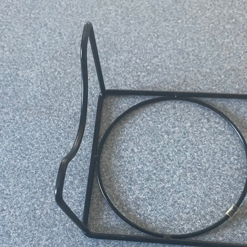 Black Metal Double Bowl Stand